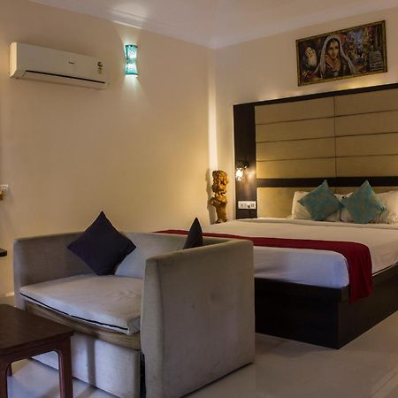 Shikara Beach Resort Cavelossim Extérieur photo