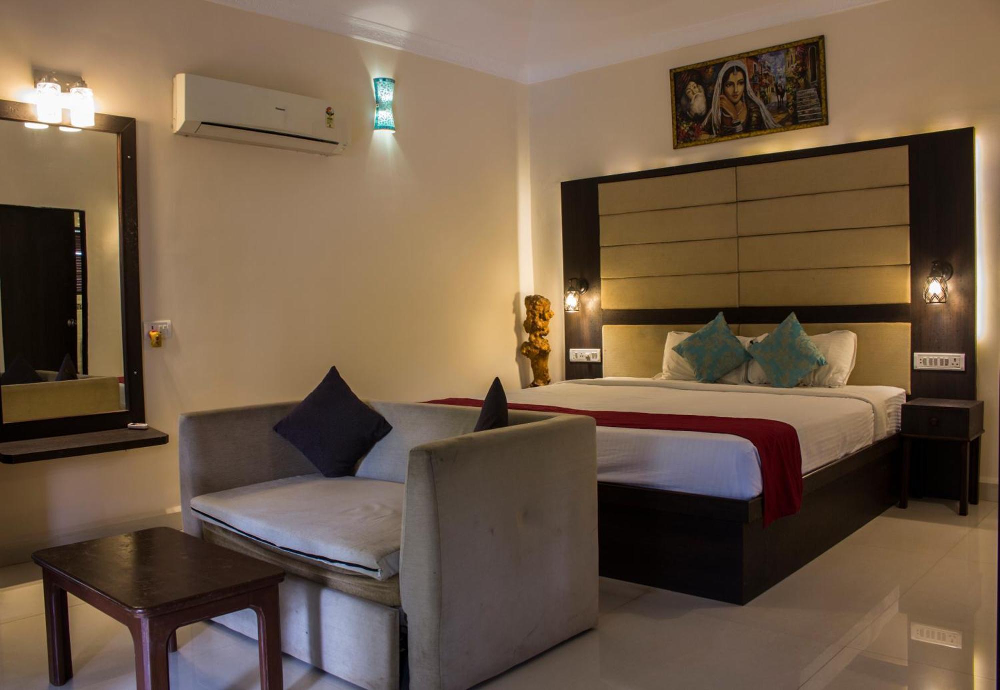 Shikara Beach Resort Cavelossim Extérieur photo