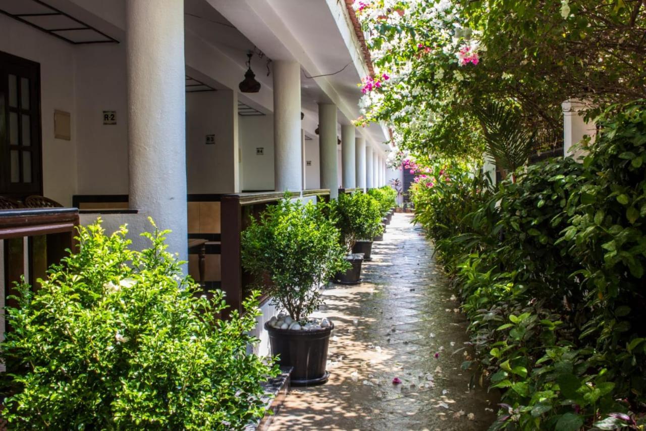 Shikara Beach Resort Cavelossim Extérieur photo