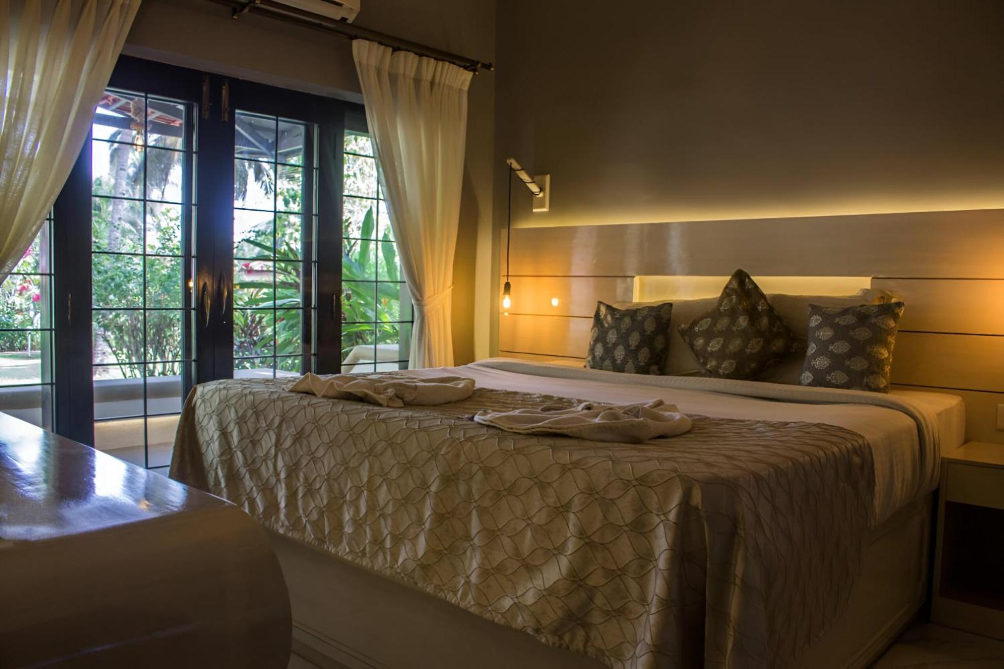Shikara Beach Resort Cavelossim Extérieur photo