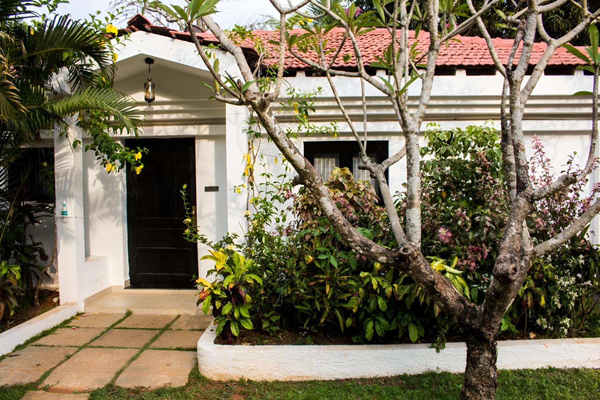 Shikara Beach Resort Cavelossim Extérieur photo