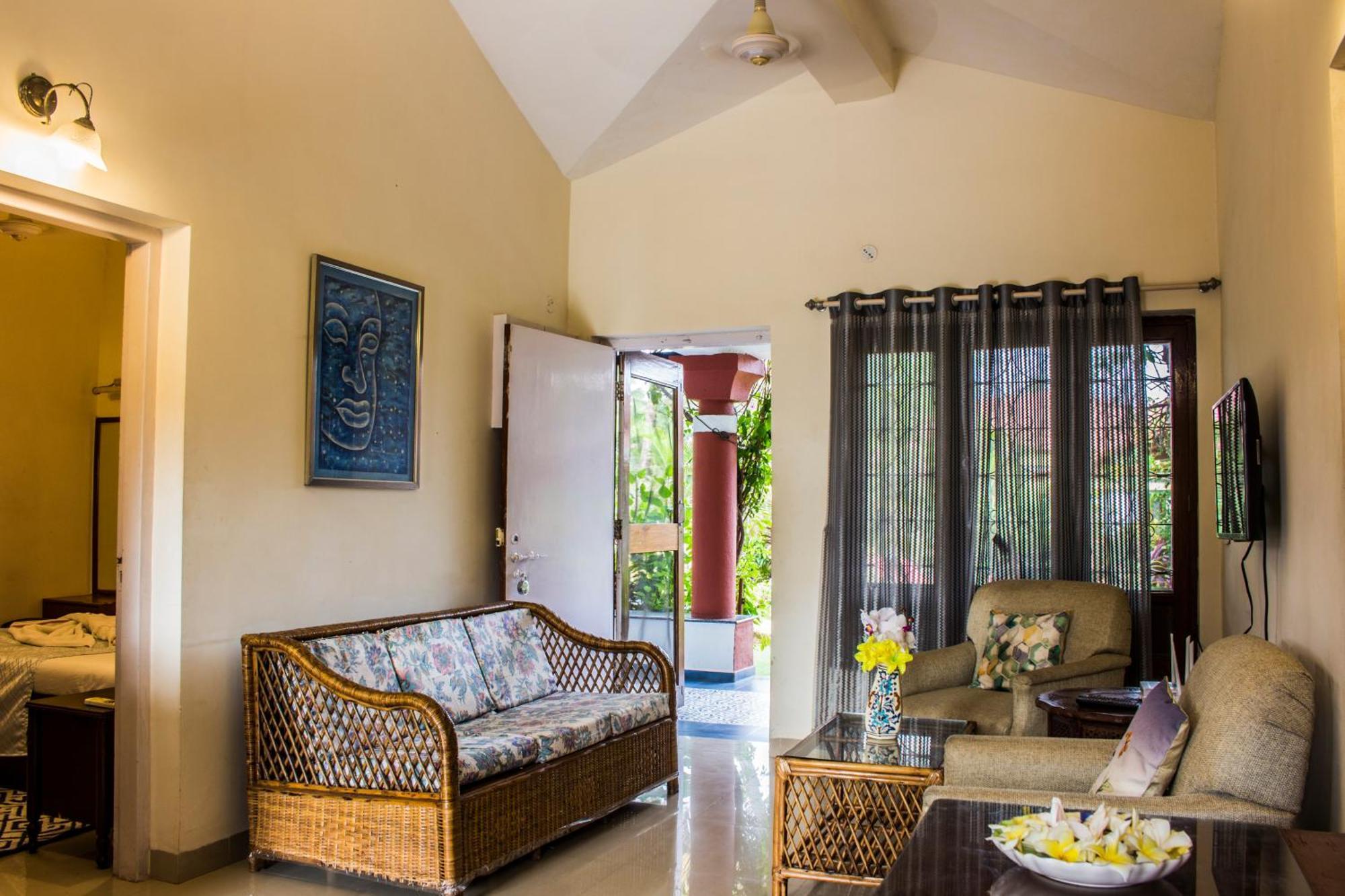 Shikara Beach Resort Cavelossim Extérieur photo