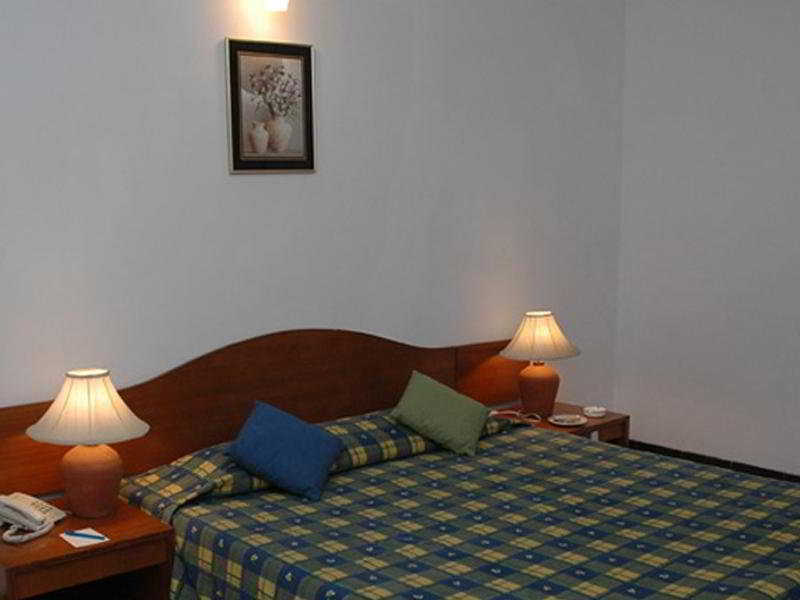 Shikara Beach Resort Cavelossim Extérieur photo