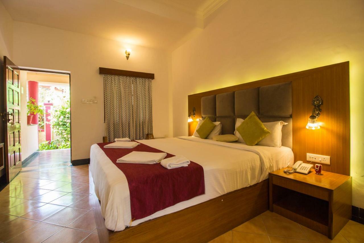 Shikara Beach Resort Cavelossim Extérieur photo