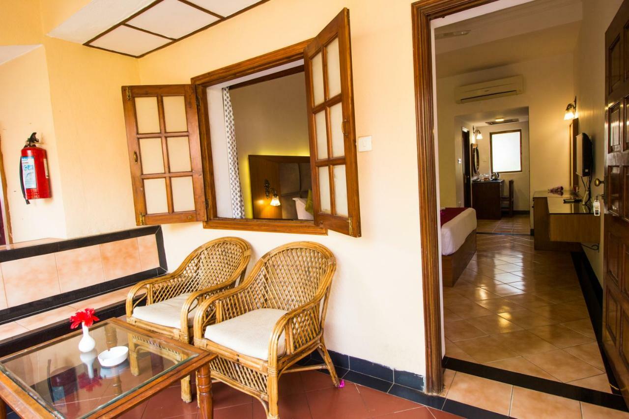 Shikara Beach Resort Cavelossim Extérieur photo